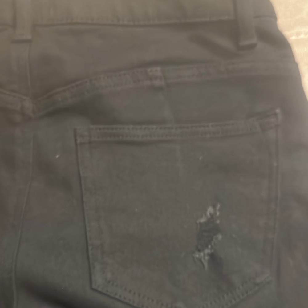 Ariya Black High-Waisted Jean Shorts - Picture 4 of 8